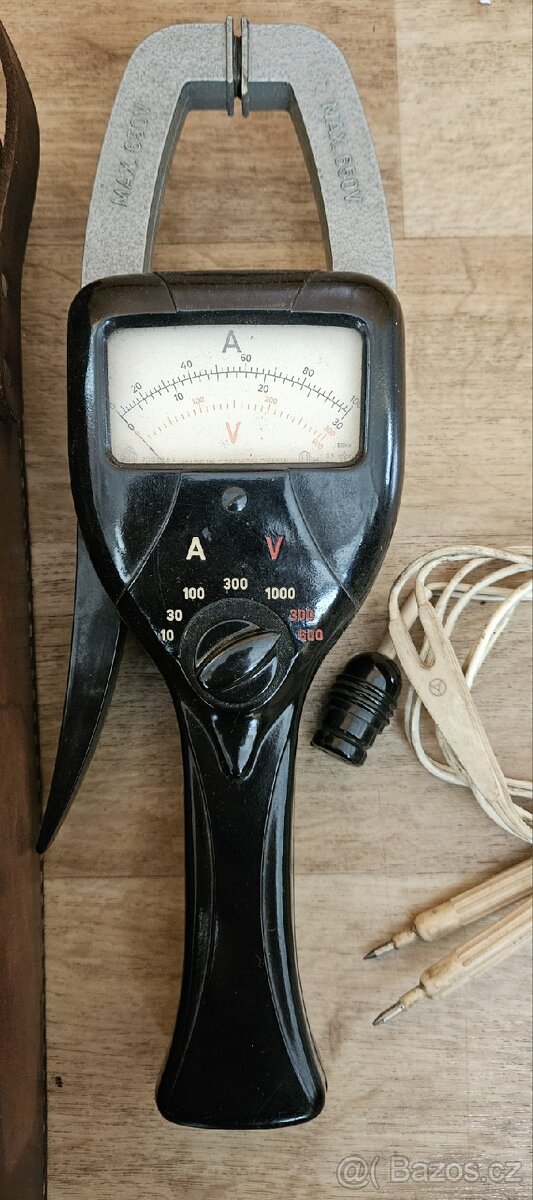 KLEŠŤOVÝ AMPERVOLTMETER - 2