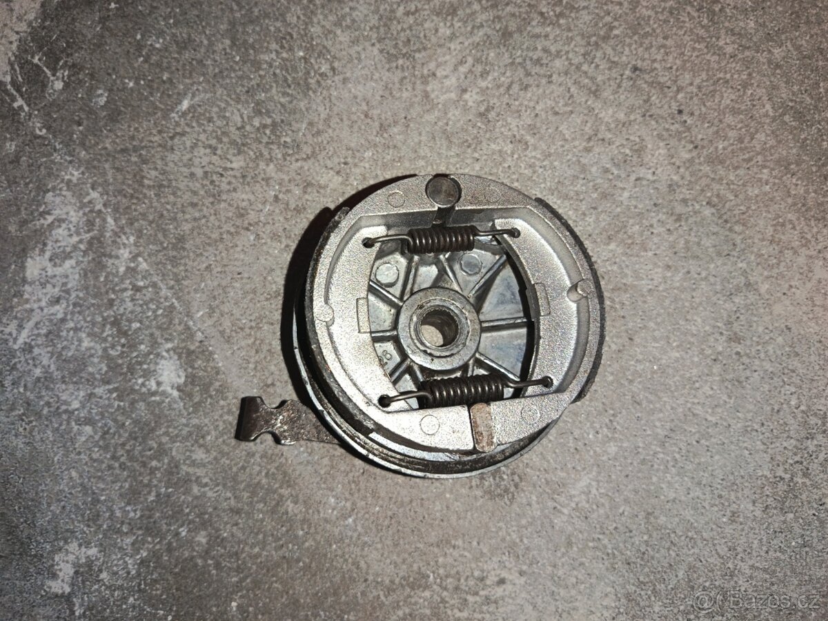 Přední brzdový buben - Babetta 207 - 2