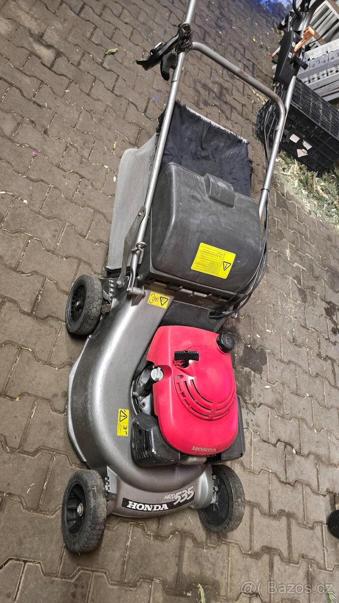 Zahradni sekačka Honda hrd535 - 2