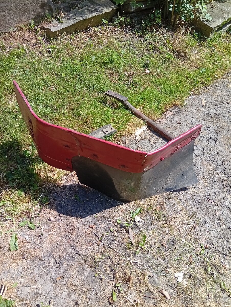 Prodám blatníky na Zetor Crystal - 2