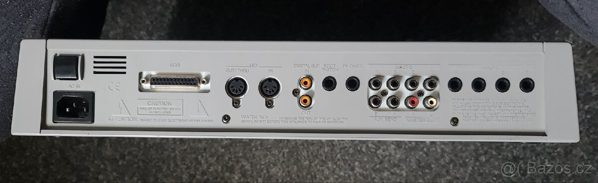 Roland VS-880 Studio + Efektová karta + SD adaptér - 2
