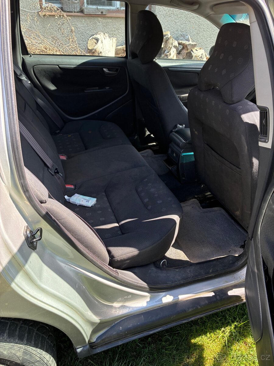 Volvo V70 2.5 TDi 103kw - 2