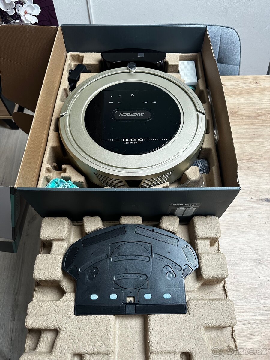 Robotický vysavač iRobot Roomba e5 - 2