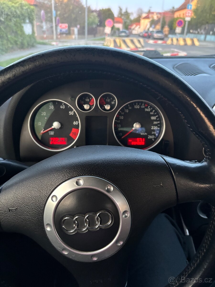 Audi tt mk1 - 2