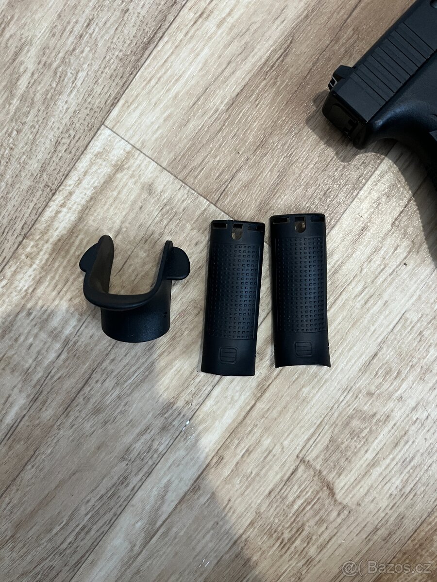 Glock 19 SECRET Full Auto v Černém - 2
