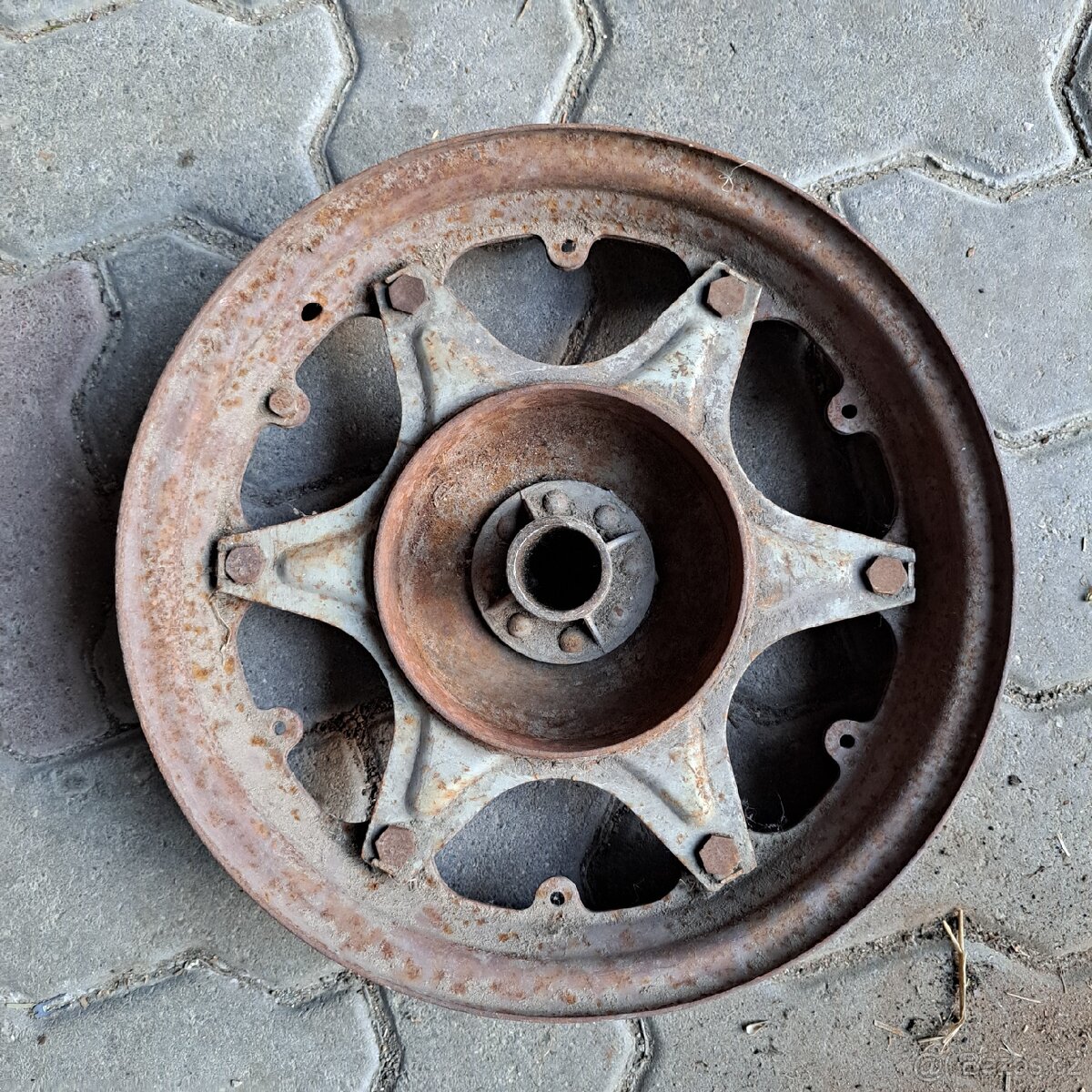 Kolo / dělený disk ČZ 175 / 505 rikša (Prase) - 2