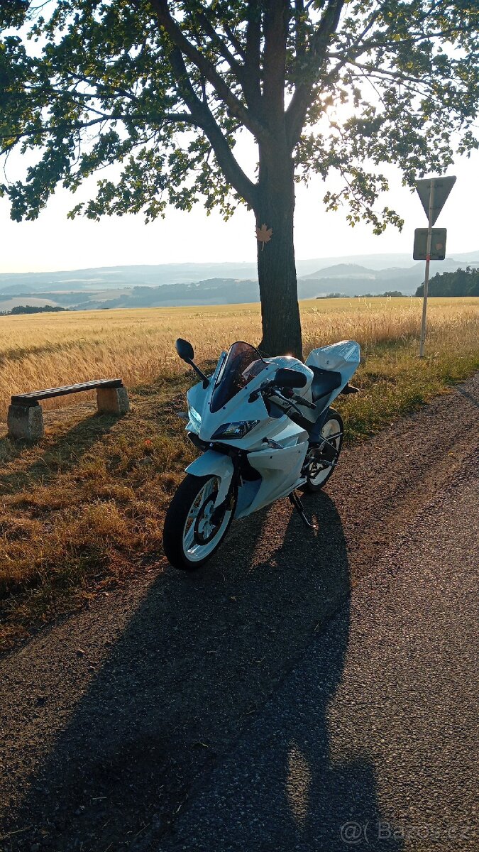 Yamaha YZF-R 125 - 2