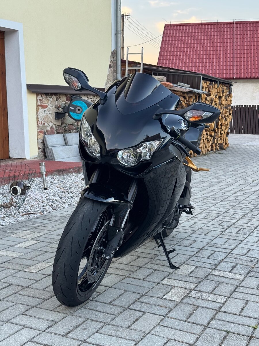 Honda CBR1000RR 2011 - 2