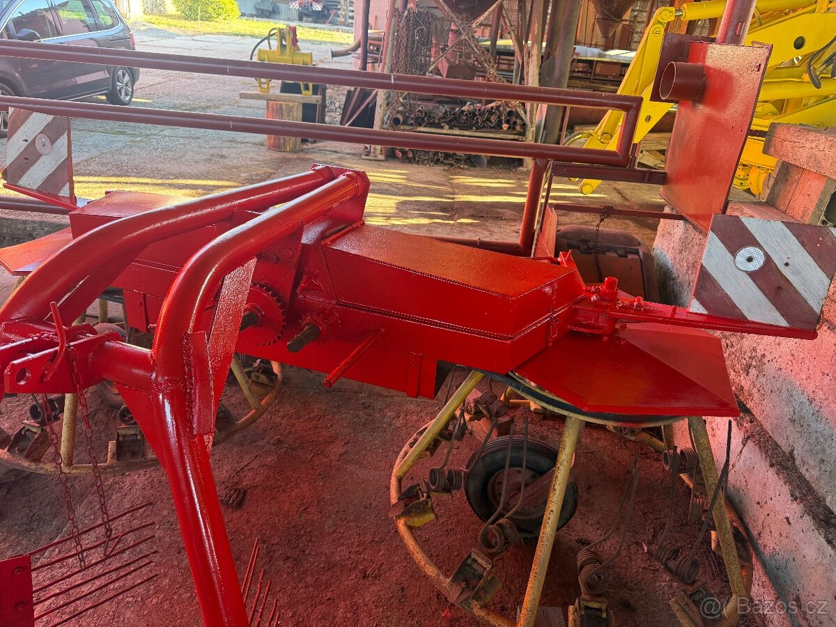 Obraceč a shrnovač píce Agrostroj Pelhřimov - 2