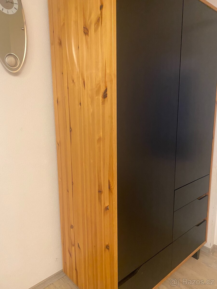 Skříň a komody IKEA - 2