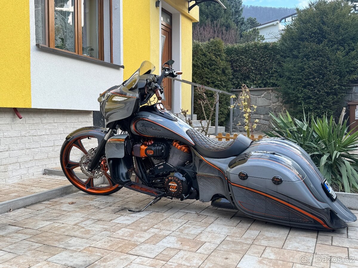 Indian Roadmaster Elite - 2