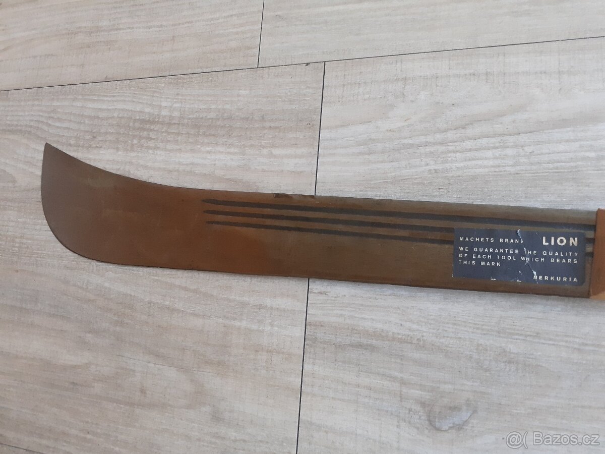 Prodám nikdy nepoužitou mačetu  58cm. Vyrobeno v ČSSR - 2