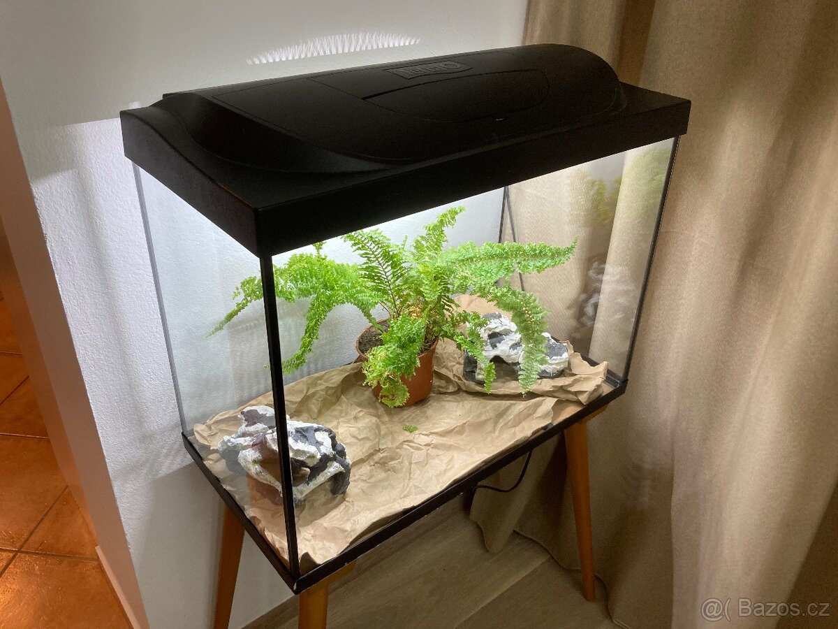 Akvárium 80 l s krytem a světlem - 2