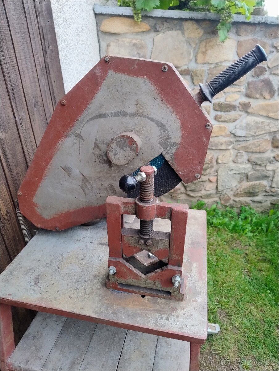 Rozbrušovací pila na kov - 2