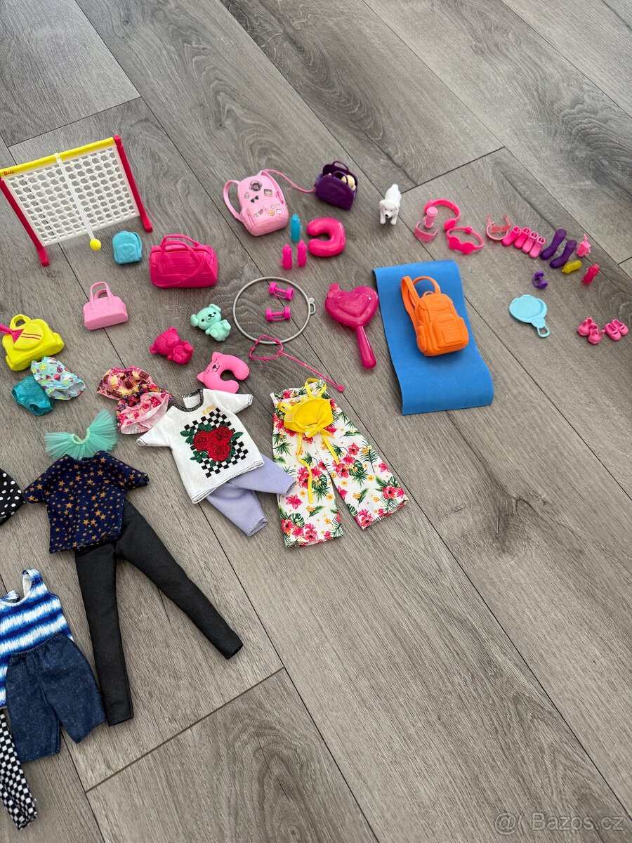 BARBIE oblečky a doplňky - sada - 2