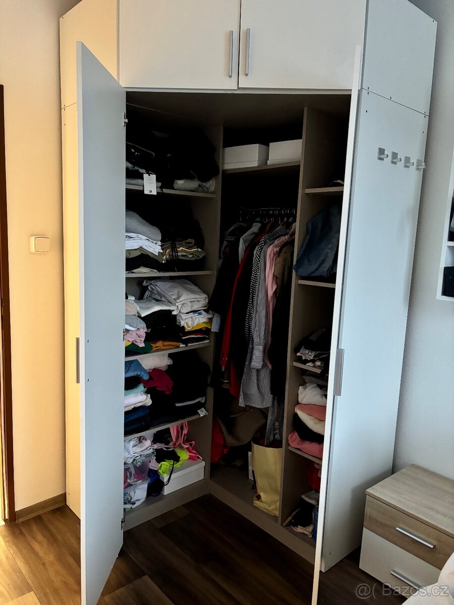 Rohová skříň s nástavcem - 2