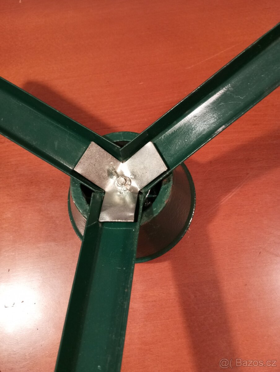 stojan na vánoční stromek - 2