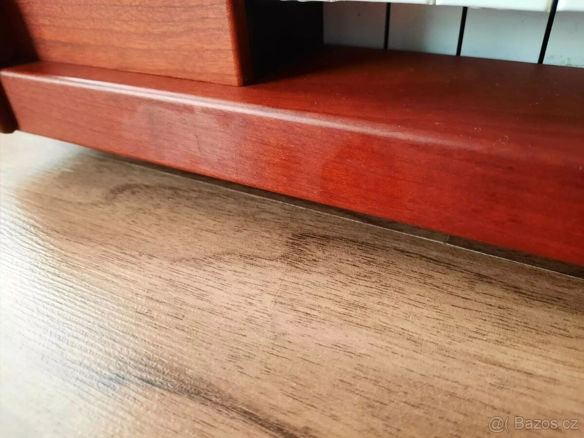 Minimoog Voyager Lunar Cherry, použité, dobrý stav - 2