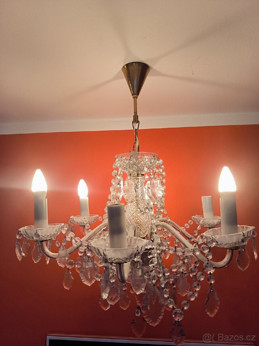 křišťálovy lustr - 2