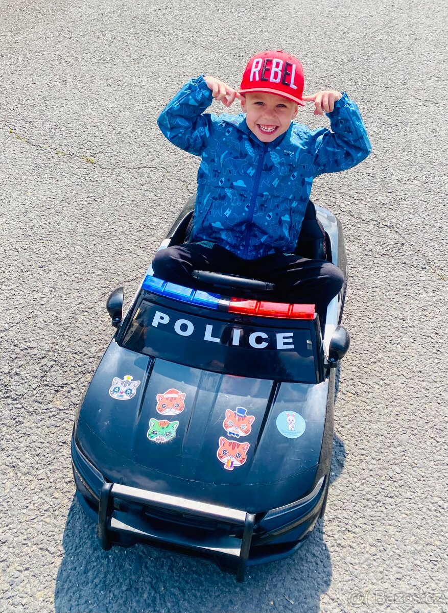 Elektricke policejni auto - 2