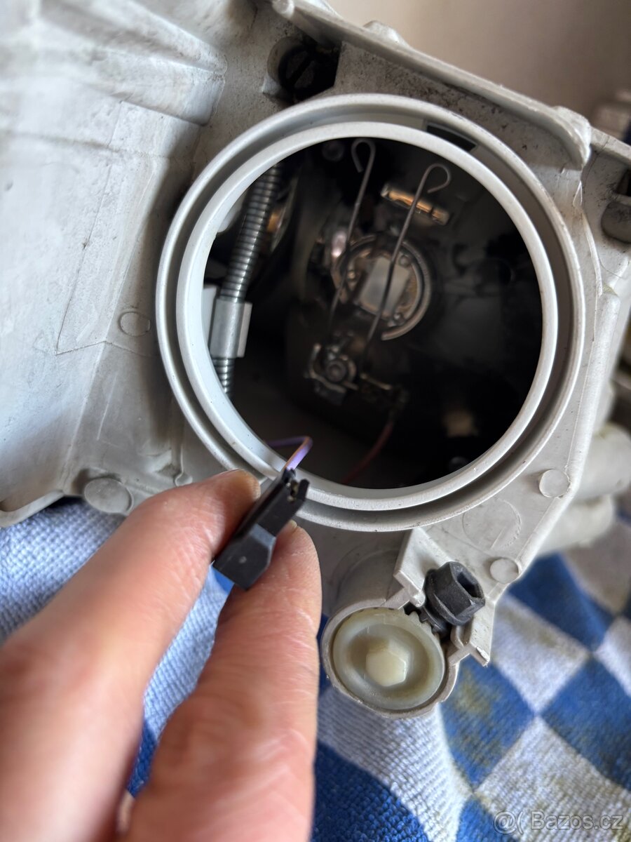 Levé (řidič) světlo škoda octavia 2 - 2