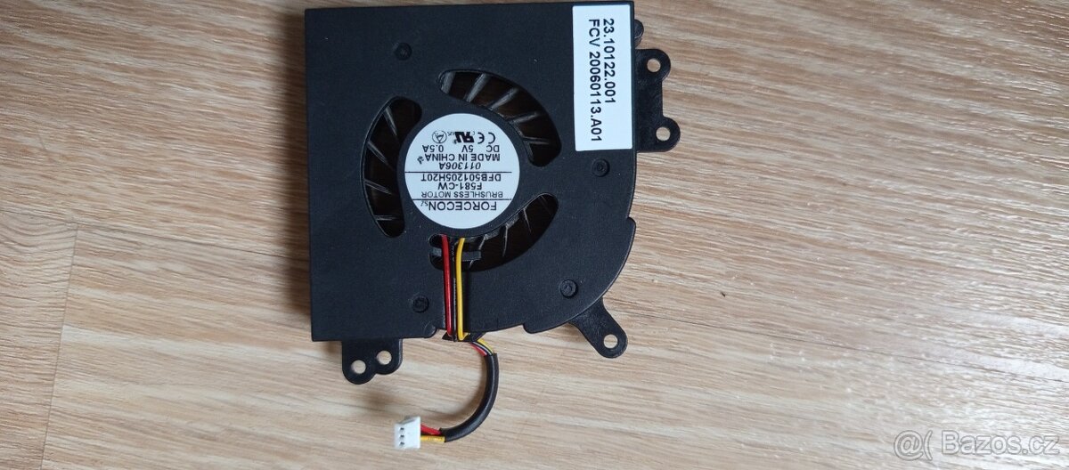 Malý ventilátor z Notebooku - 2