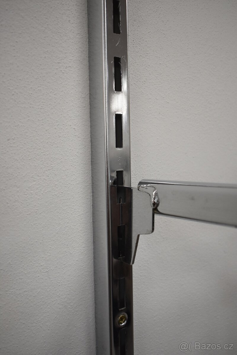 Vybavení prodejny - nástěnný systém - 2