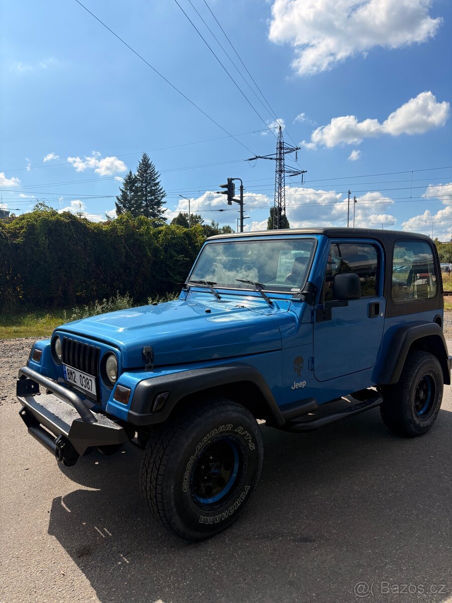 Jeep Wrangler 4.0 L6 automat - 2