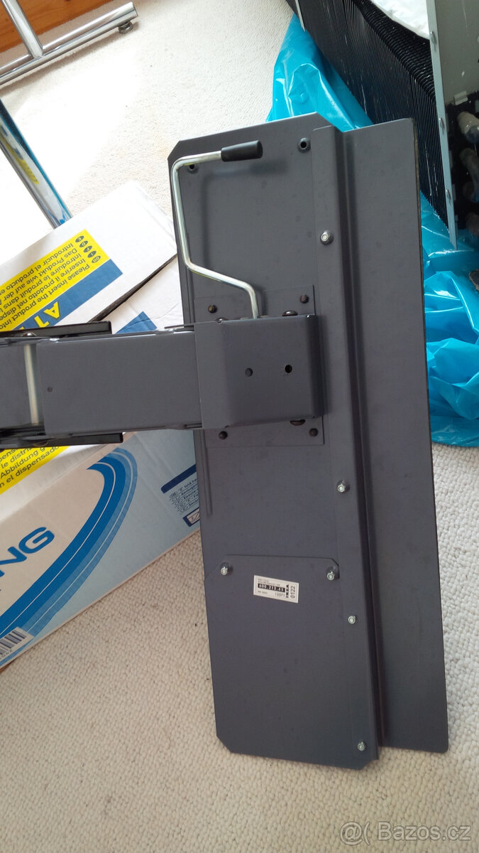 Držák na klávesnici a myš - 2