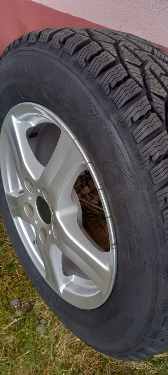 Prodavam kola na auto - 2