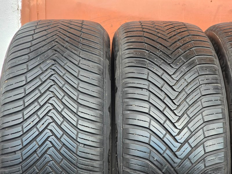 Letní Continental 235/50/19 - 2