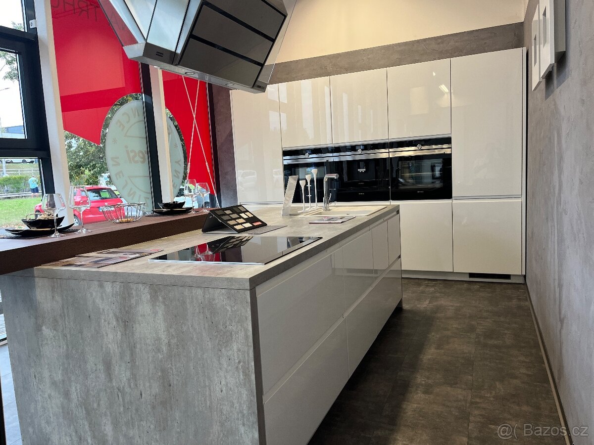 Prémiová expoziční kuchyňská linka Livanza – Avantgarda - 2