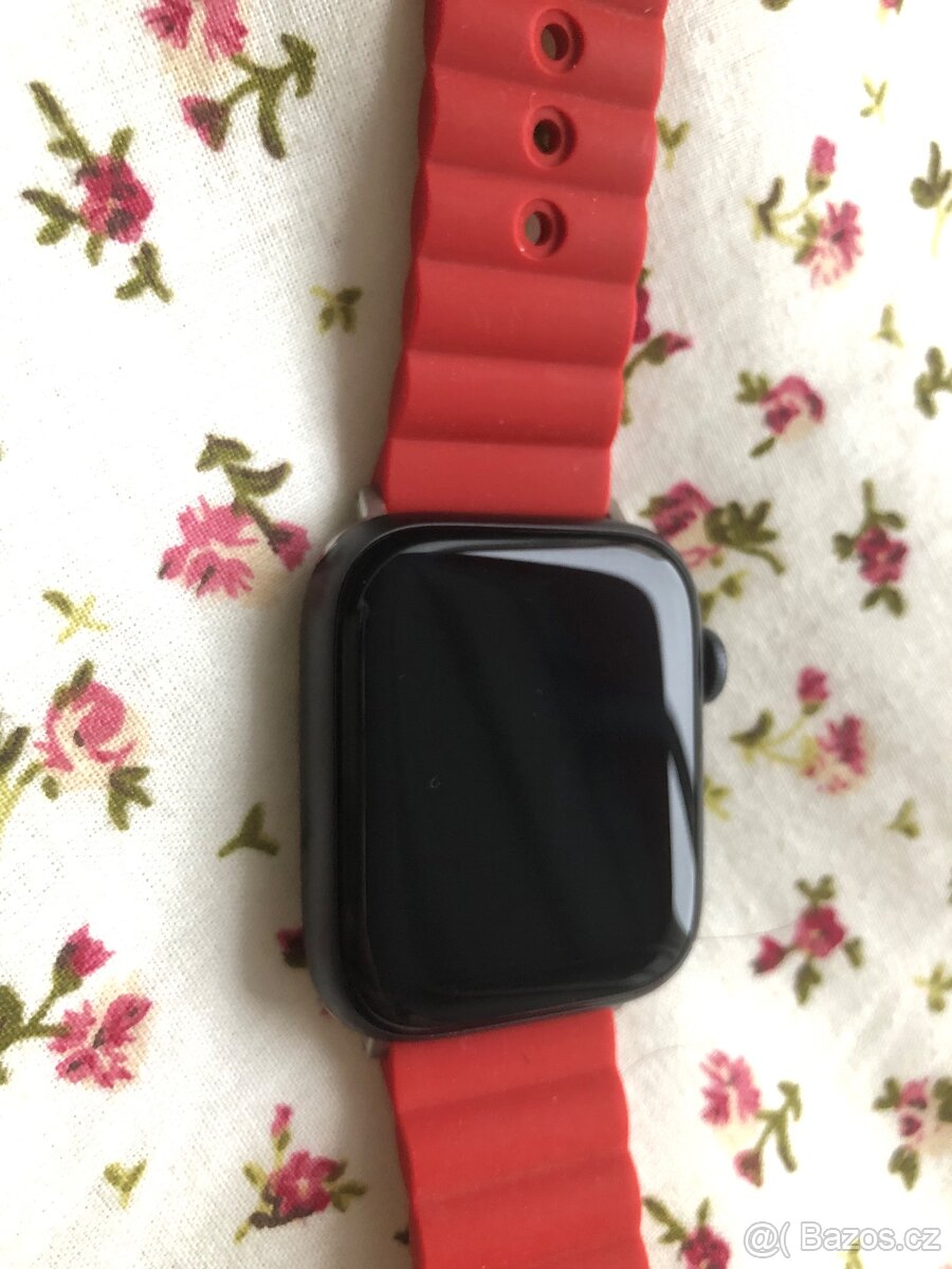 Nové Apple watch 6 Nike series - 2