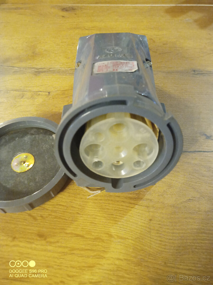 Vidlice a zásuvky 63A CPG6343 - 2