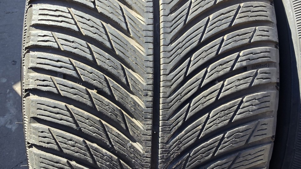 Zimní pneu 265/40/20 Michelin - 2