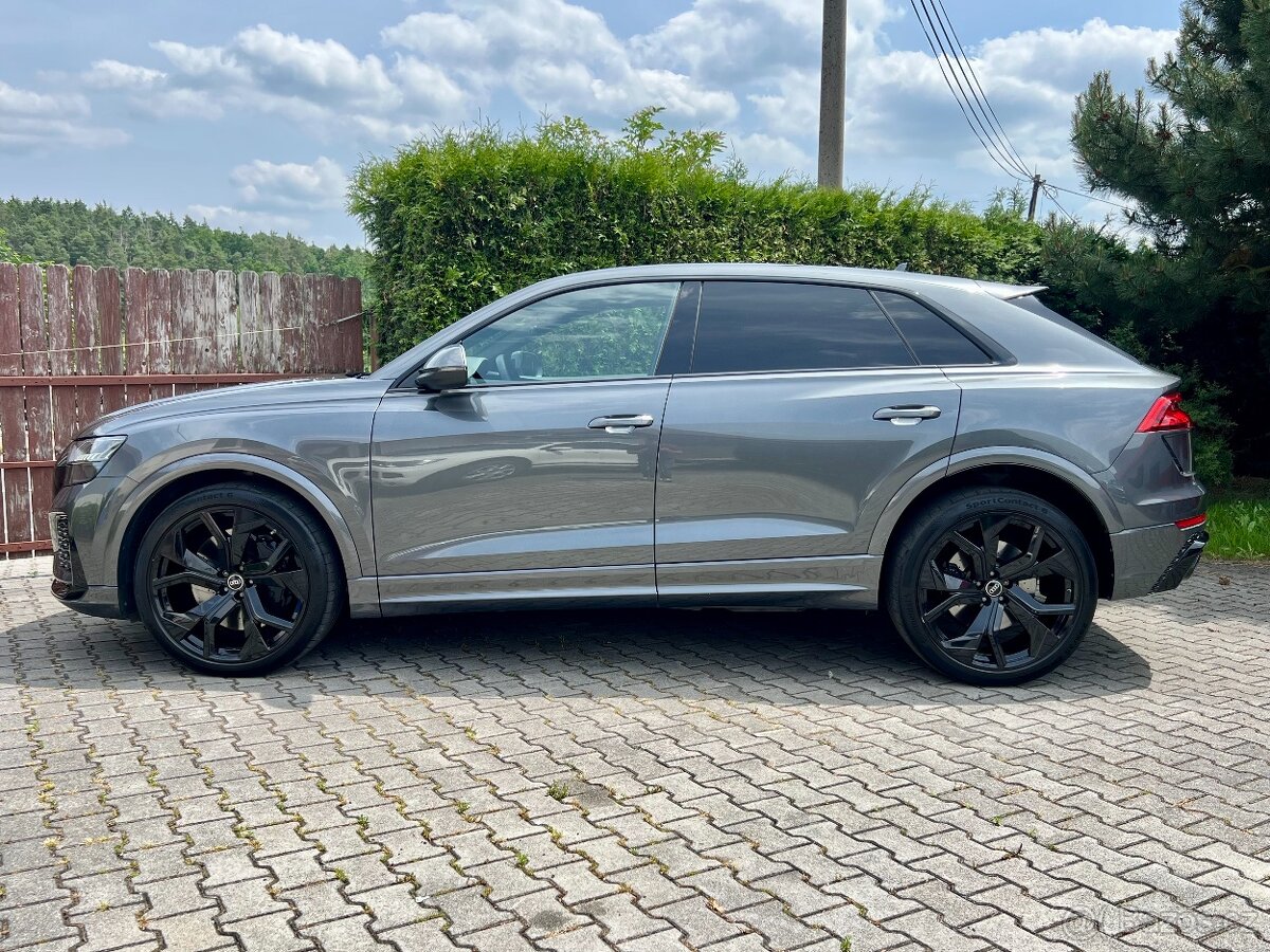 Audi RS Q8 4,0 TFSi QUATTRO MATRIX záruka / 2023 - 2