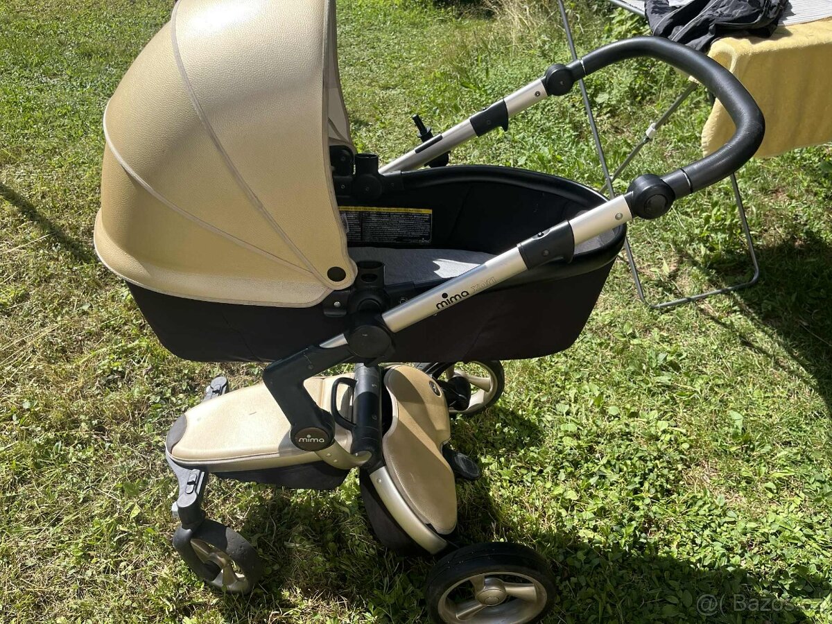 kočárek mima xari - 2