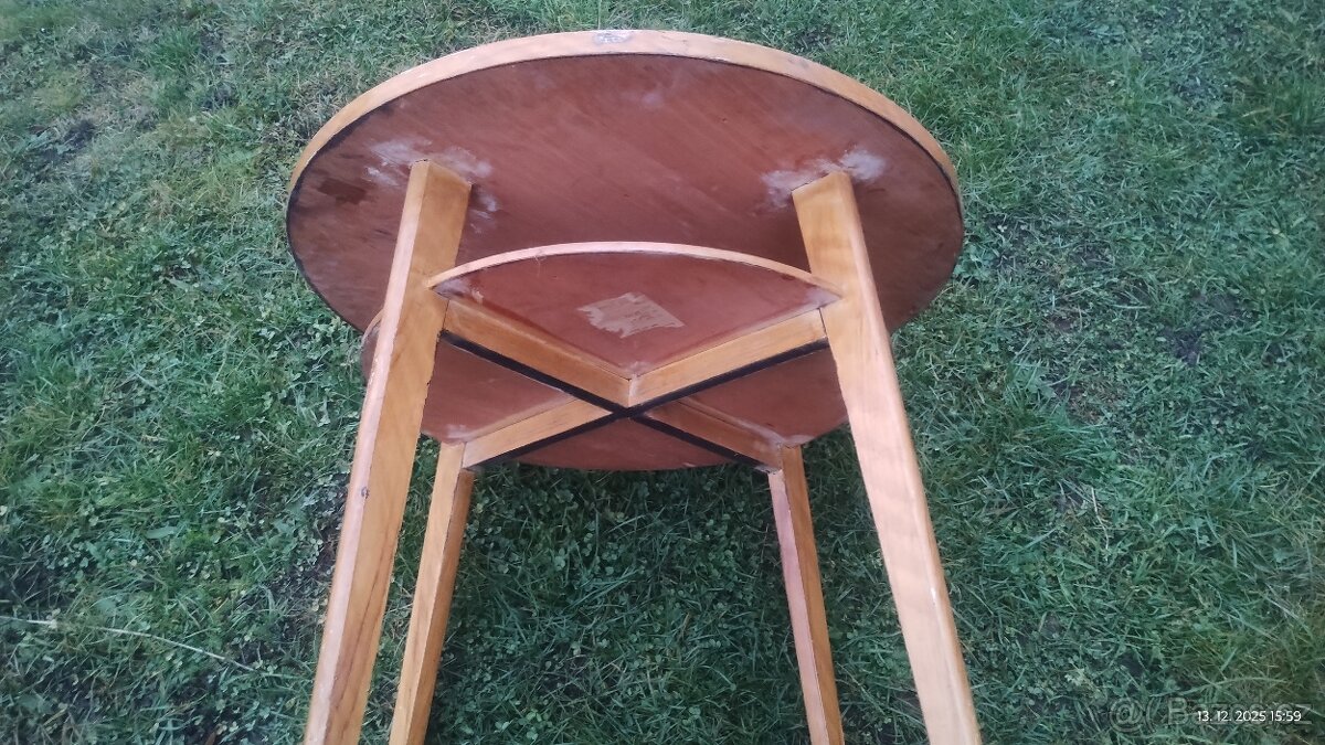 Konferenční stolek kulatý retro - 2