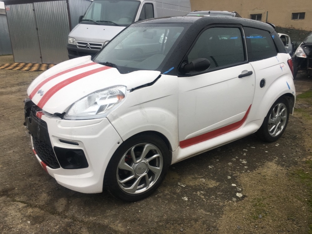 Ligier JS50 díly z vozu - 2