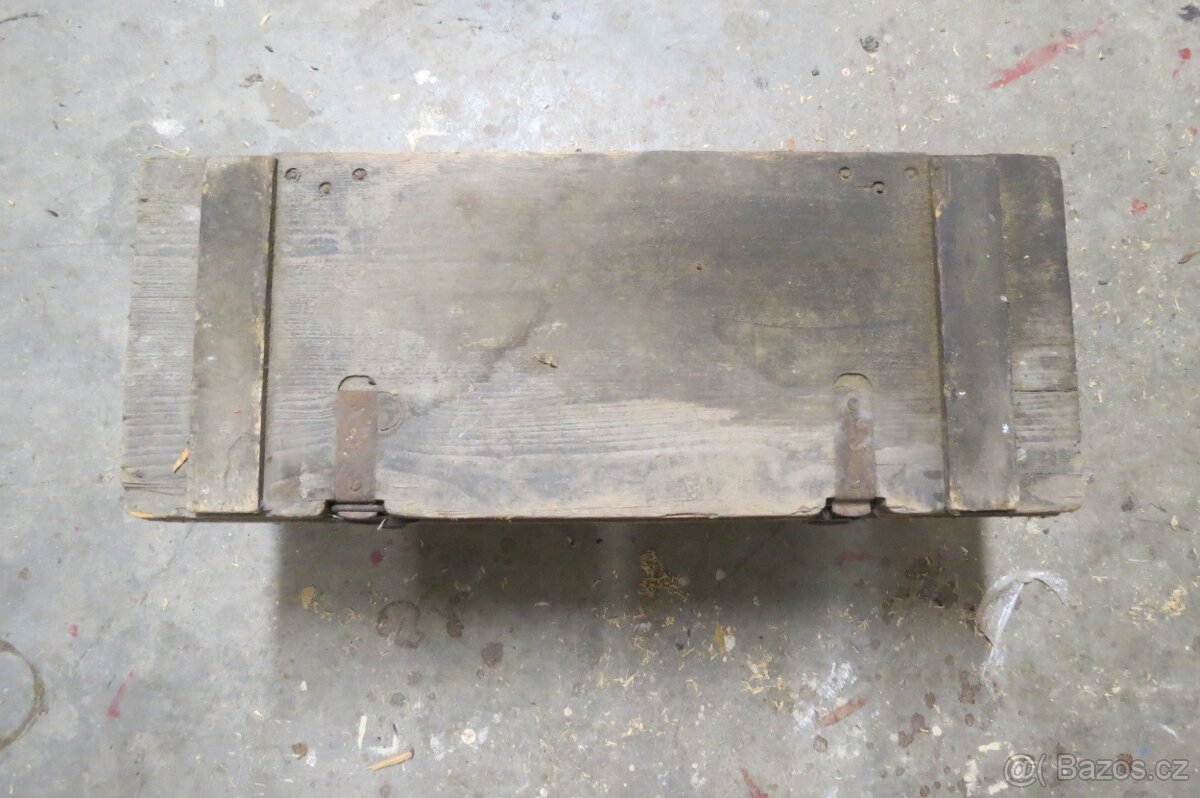 Stará vojenská bedna - 2