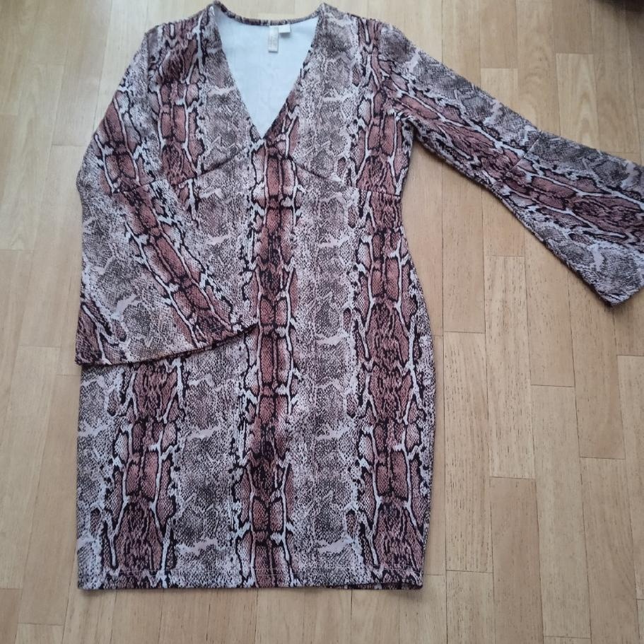 ELEGANTNÍ PRUŽNÉ ŠATY ZN. ESPRIT VEL. 42 - 2