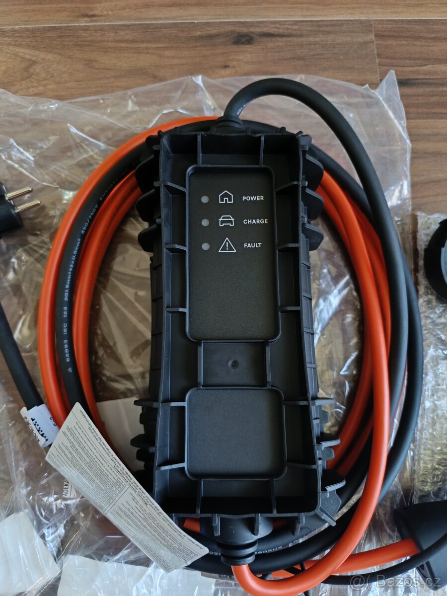 Nabíječka elektromobilů APTIV - TYP 2, 2,3kW, 10A, 5m - 2