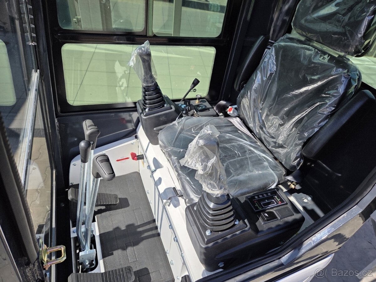 Minibagr XTM X15s - 2