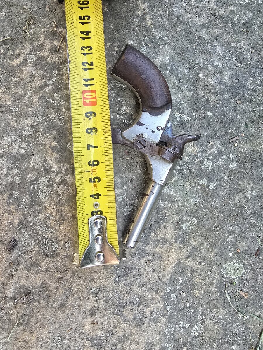 HISTORICKÁ MALÁ FLOBERTKA/ PTAČNICE 6MM - 2