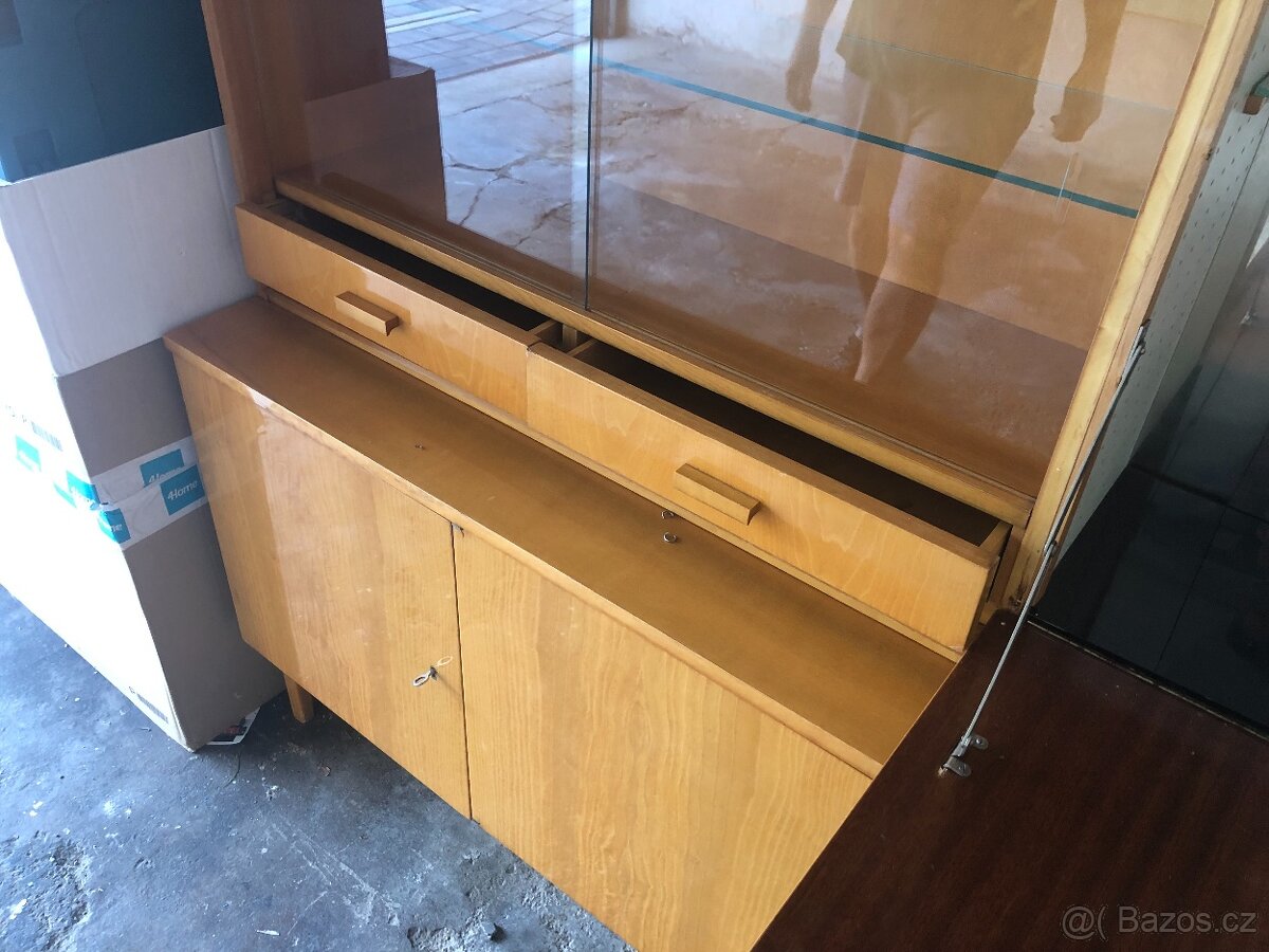 Starožitný příborník - 2