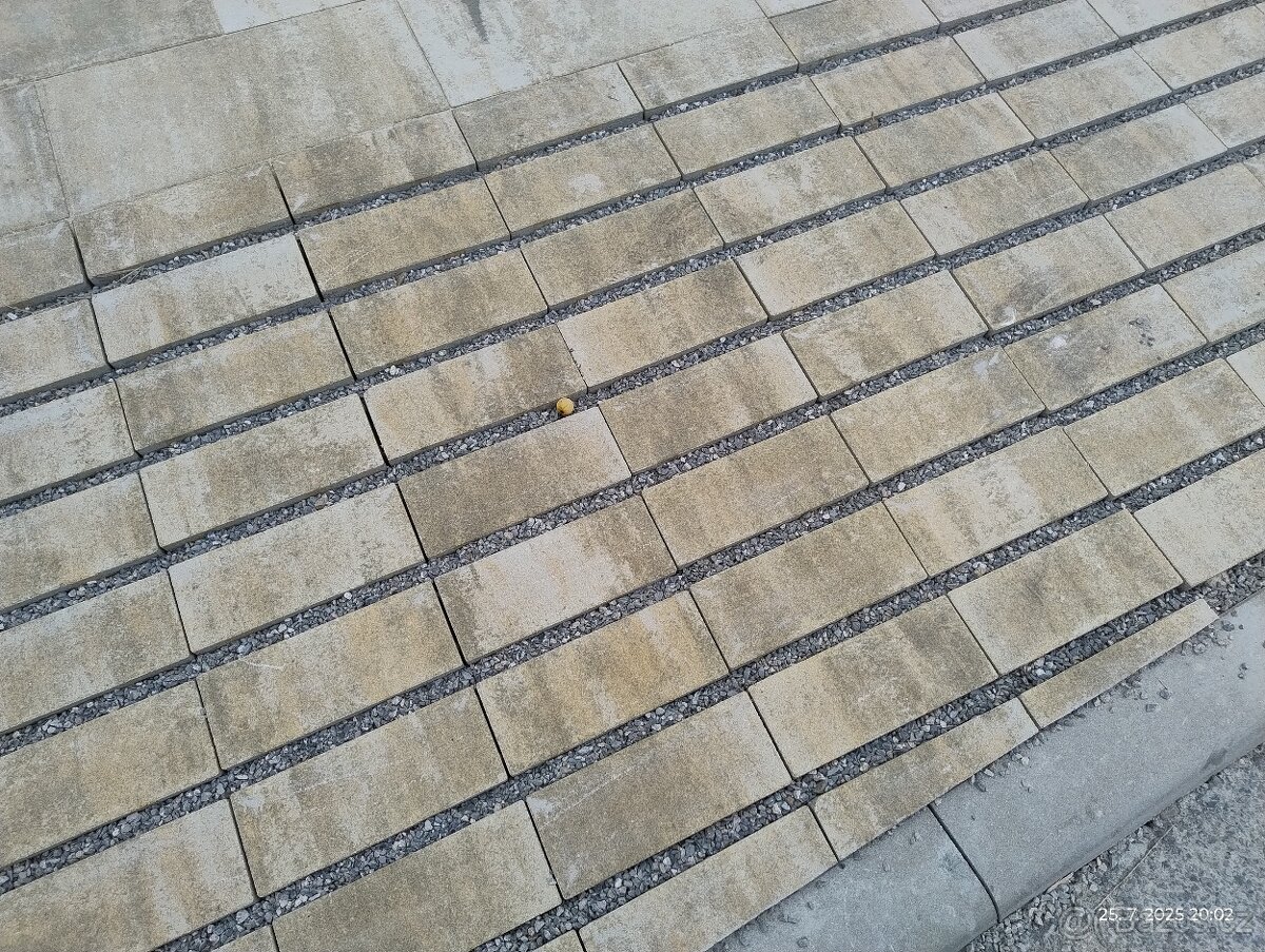 Vsakovací dlažba Best Akvalines 8cm - 2