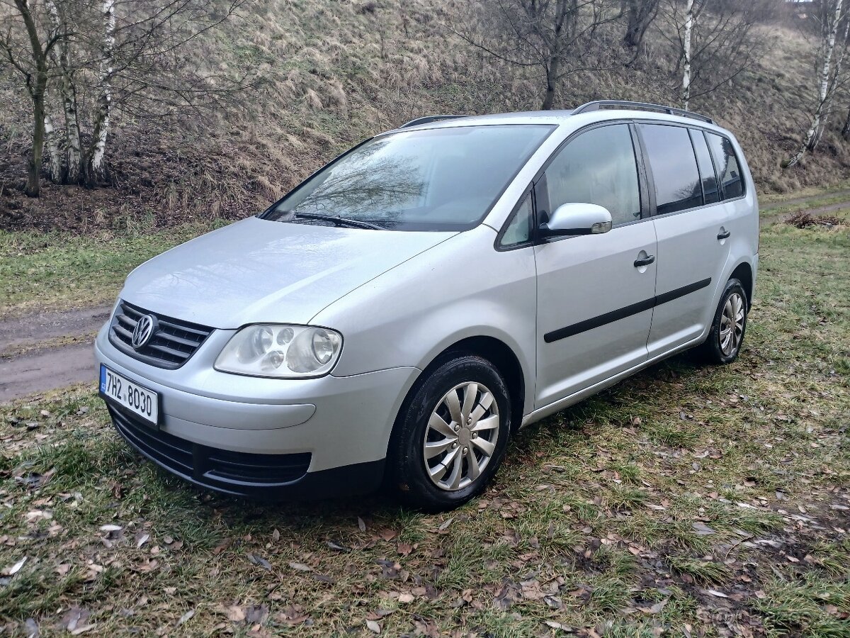Vw touran 1.6mpi 75kw benzín - 2