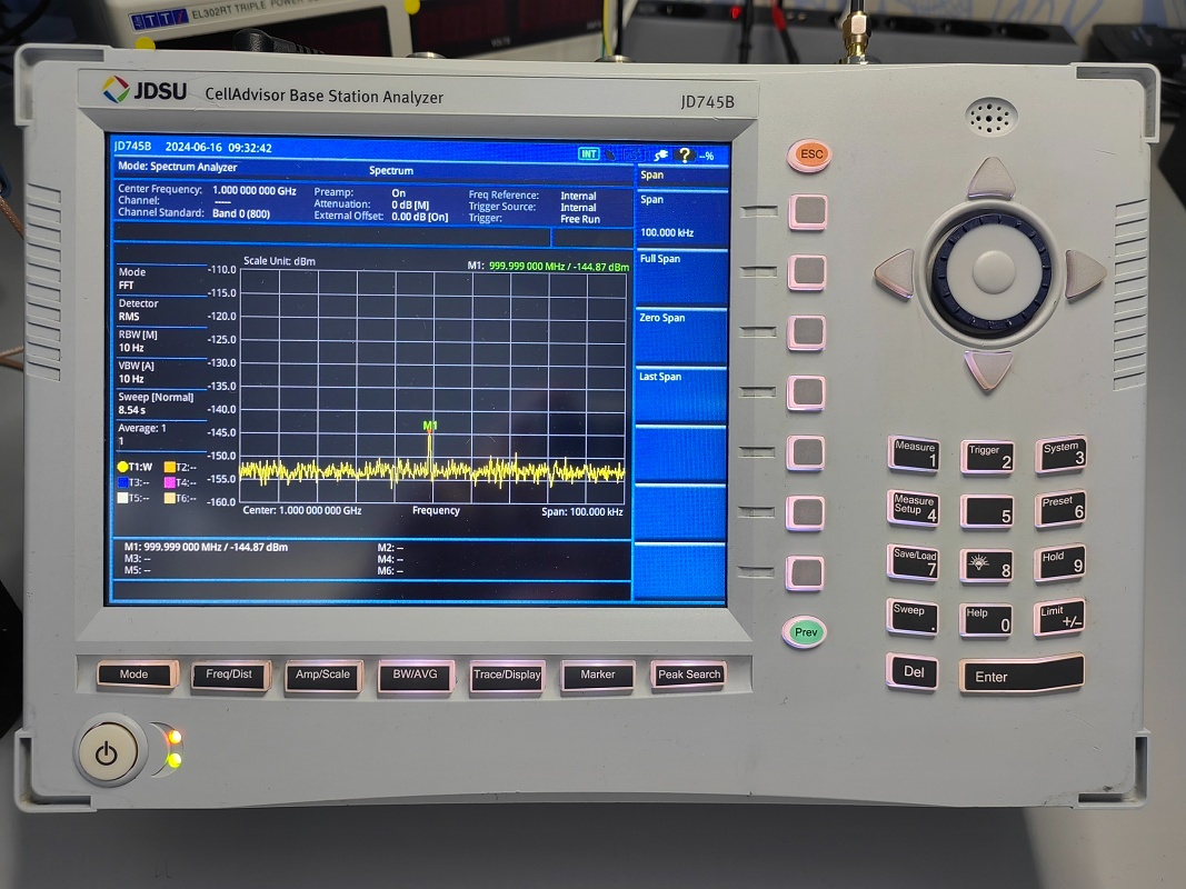 JDSU JD745B spektrální analyzátor 4 GHz + Tracking generátor - 2