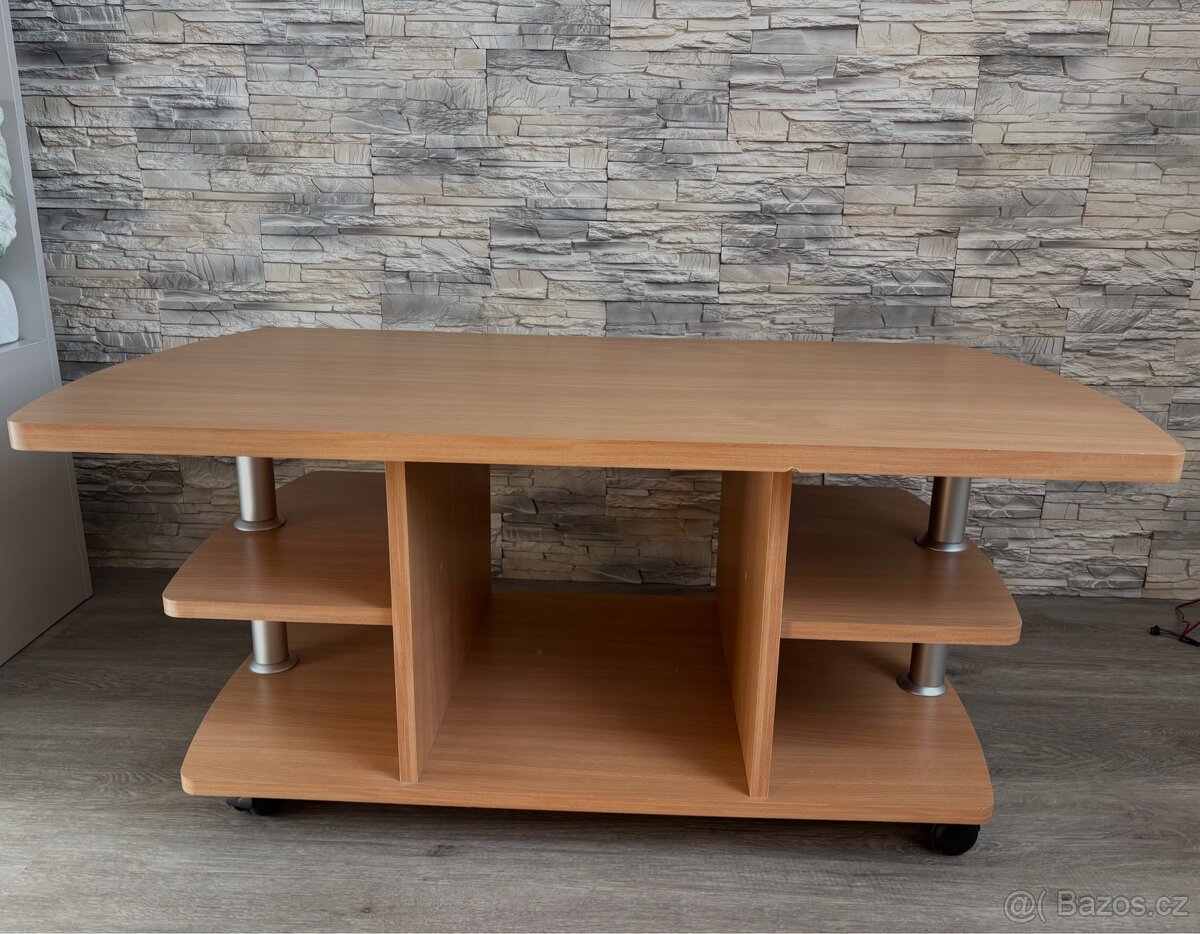 Konferenční stůl na kolečkách - 2