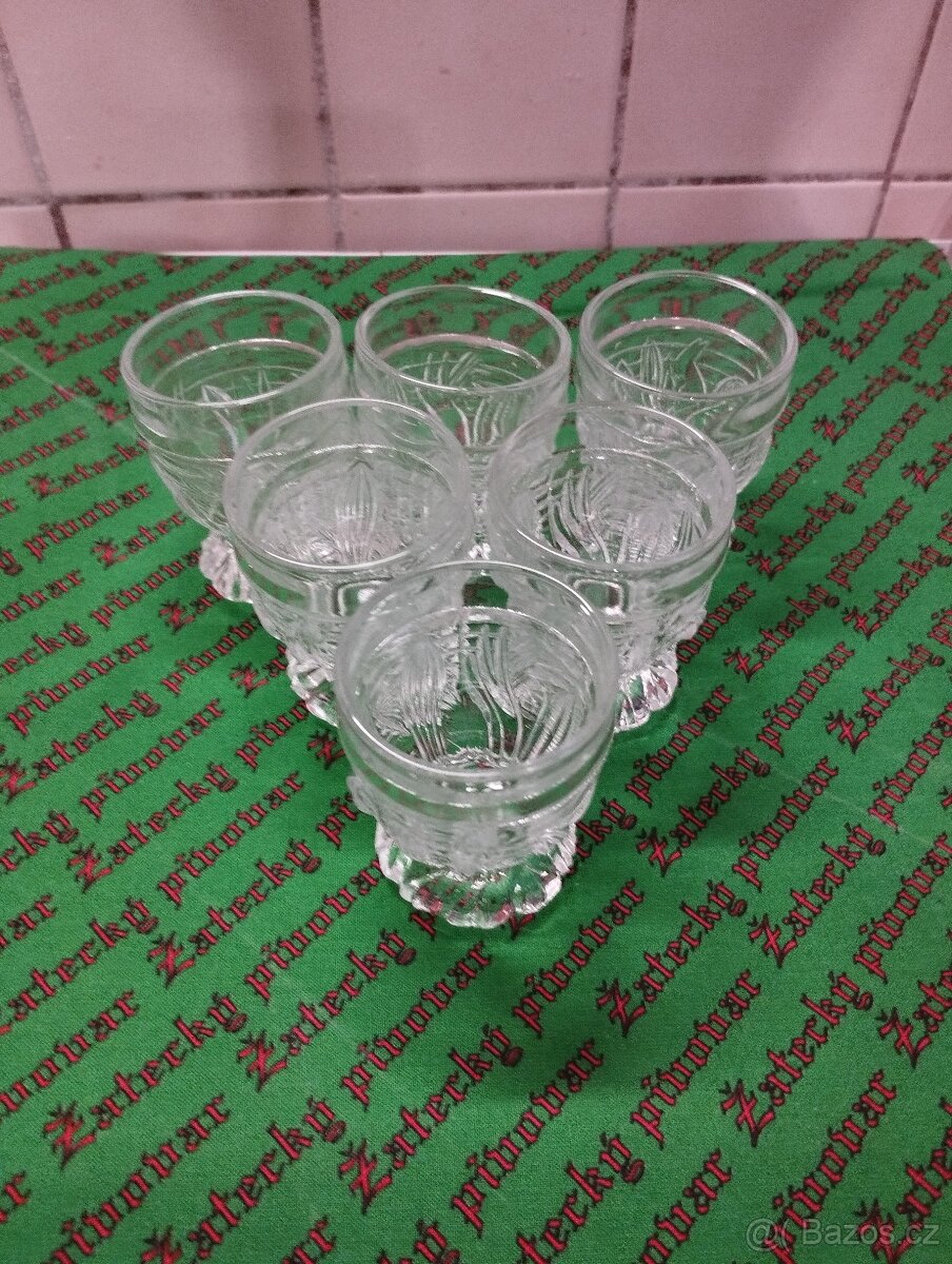 6 skleniček - 2
